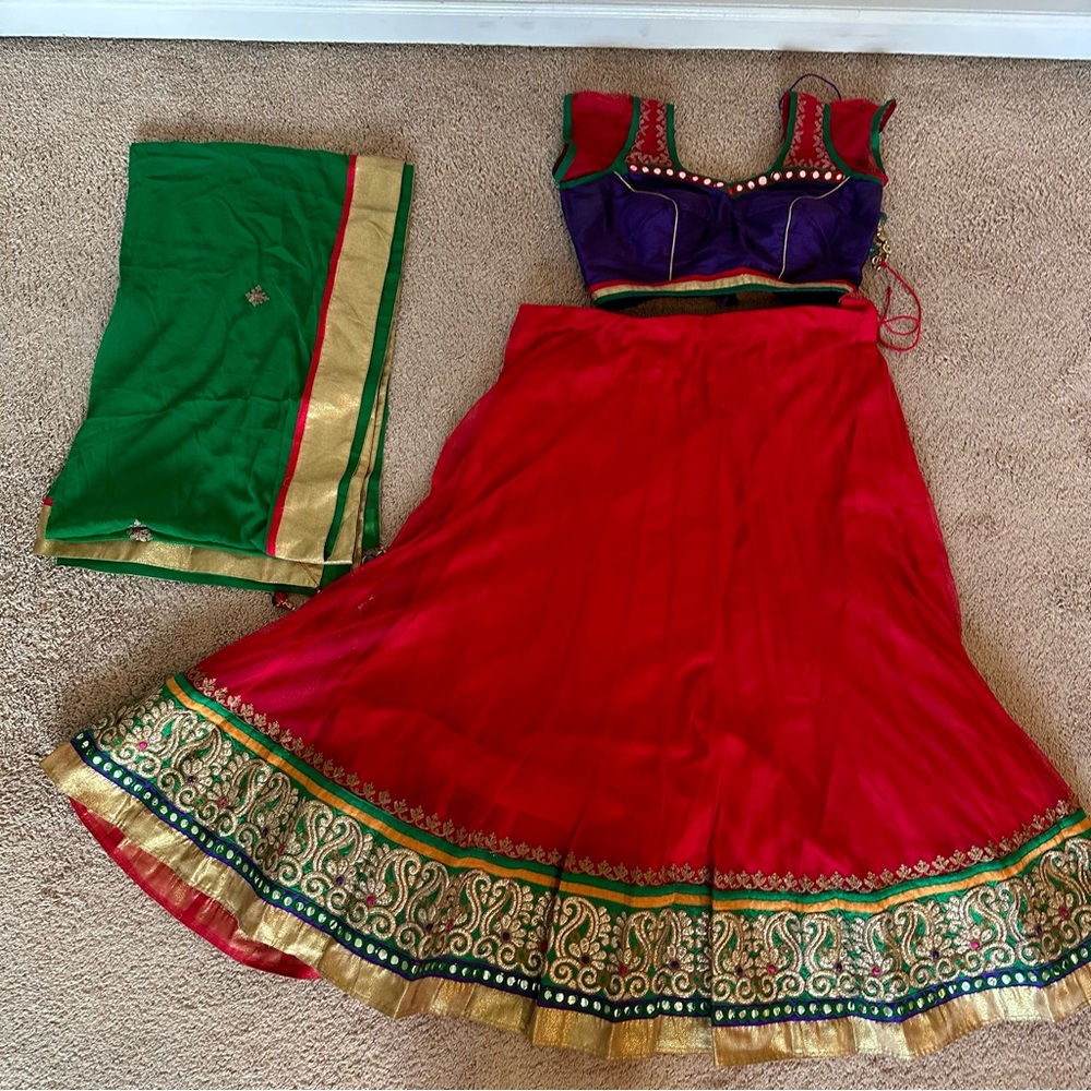 Chaniya choli / lehenga